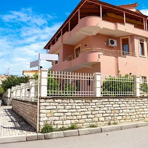 Gasthof Maledhi, Berat